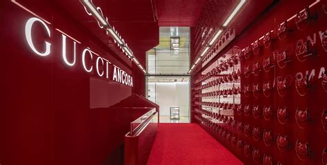 gucci milan flagship